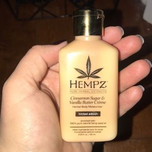 HEMPZ Pure Herbal Extracts Body Moisturizer